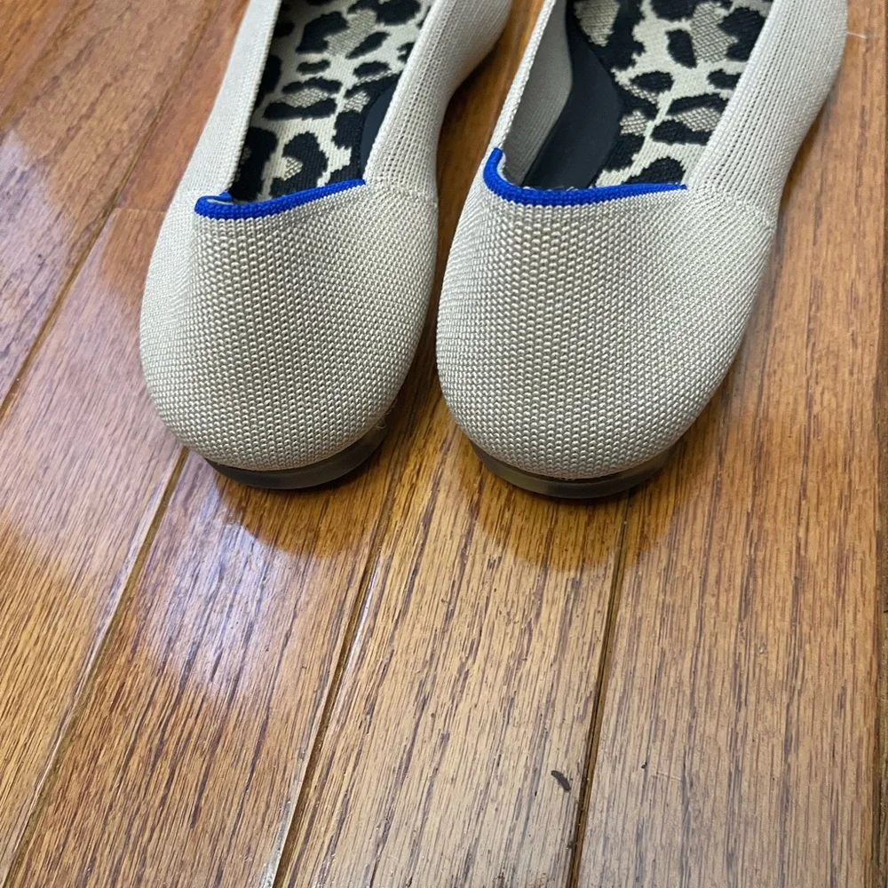 Like New Rothy’s Point - Picture 2 of 4